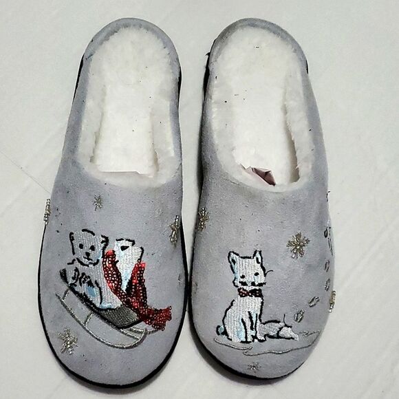 Vera Bradley Christmas Polar Bear & Fox Gray Fuzzy Slip On Slippers - Picture 4 of 8